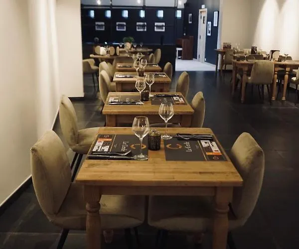 Le Grand George - Le Cercle Apartman